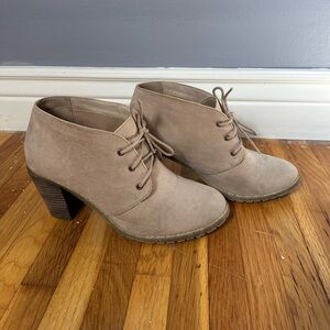 Women's Tan Ankle Boots (9)